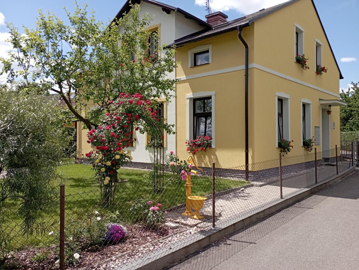 Apartment Pavel Velke Porici Bagian luar foto